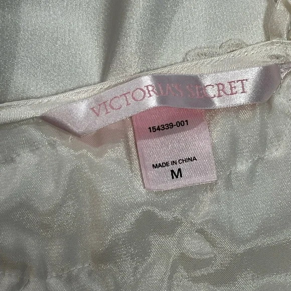 M VS Victoria’s Secret Vintage Embellished Perl White Satin Bride Slip and Robe - Picture 12 of 13